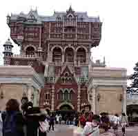 �����f�B�Y�j�[�V�[�ŋ��A�g���N�V�����F�^���[�E�I�u�E�e���[