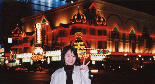 ���X�x�K�X�̃J�W�m�O�ł̗��s�L