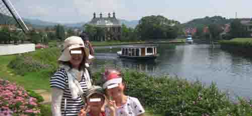 ����n�E�X�e���{�X�i�F��w�i�Ƀp�`��